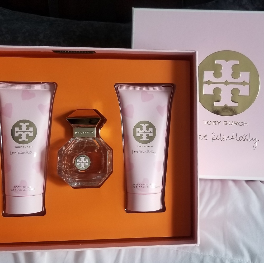 Tory burch love relentlessly